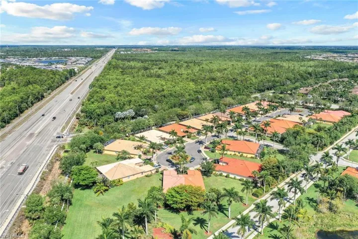 14198  Fall Creek  CT, Naples, FL 34114