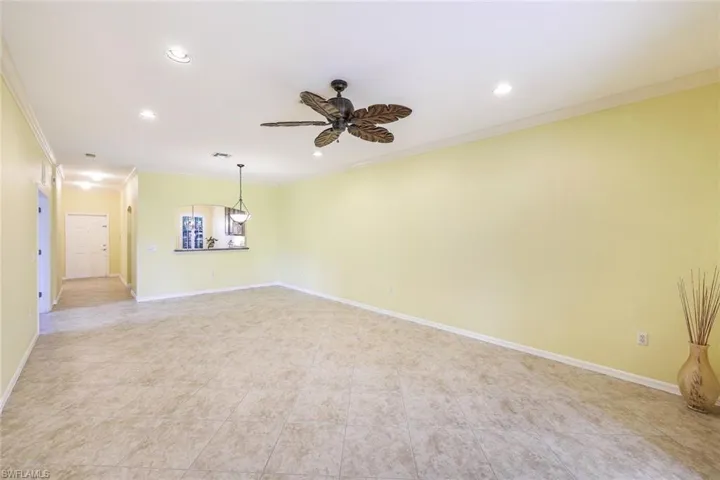 14198  Fall Creek  CT, Naples, FL 34114