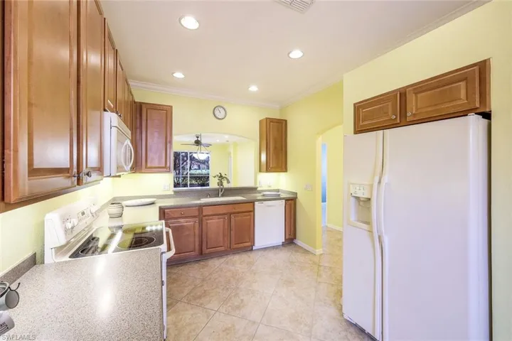 14198  Fall Creek  CT, Naples, FL 34114