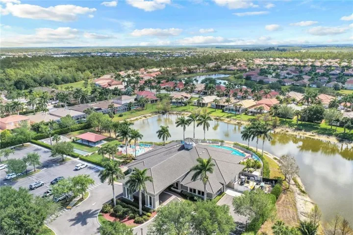 14198  Fall Creek  CT, Naples, FL 34114