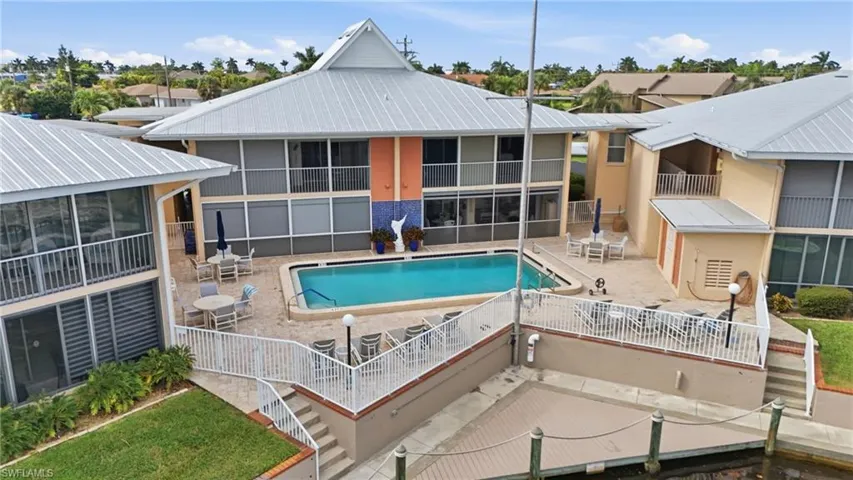 Community pool