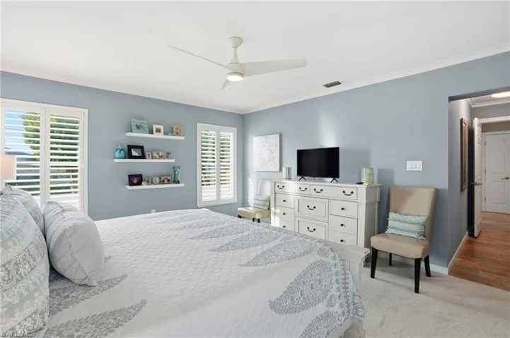 1949  Beach  PKWY, Cape Coral, FL 33904