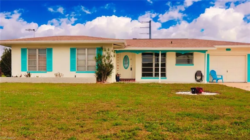 1613 SE 28th  TER, Cape Coral, FL 33904