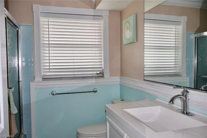 1613 SE 28th  TER, Cape Coral, FL 33904
