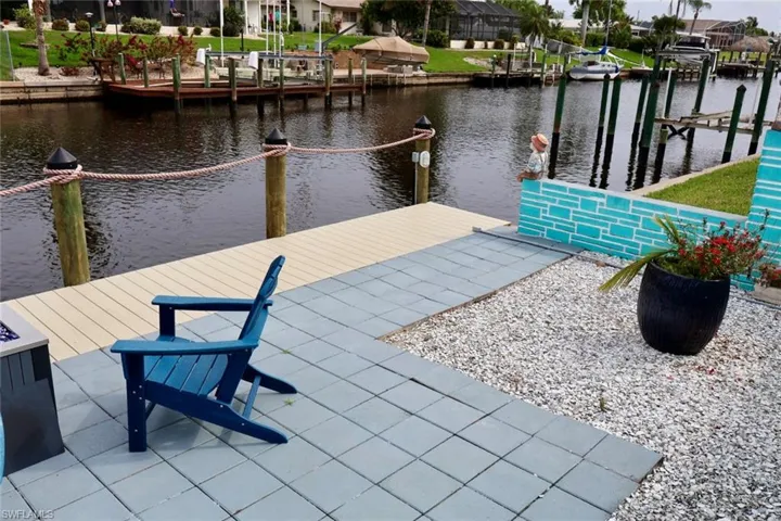 1613 SE 28th  TER, Cape Coral, FL 33904