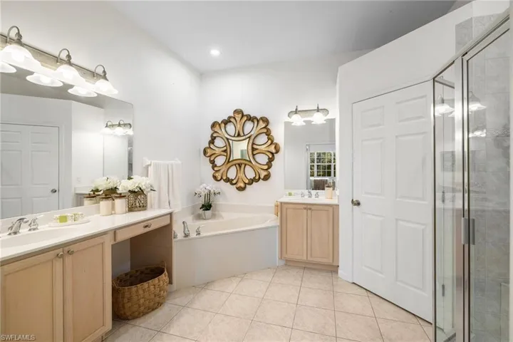 10100 Valiant Ct 201, Miromar Lakes, Florida 33913