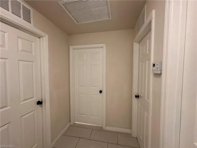 2212 Sw Santa Barbara Pl, Cape Coral, Florida 33991