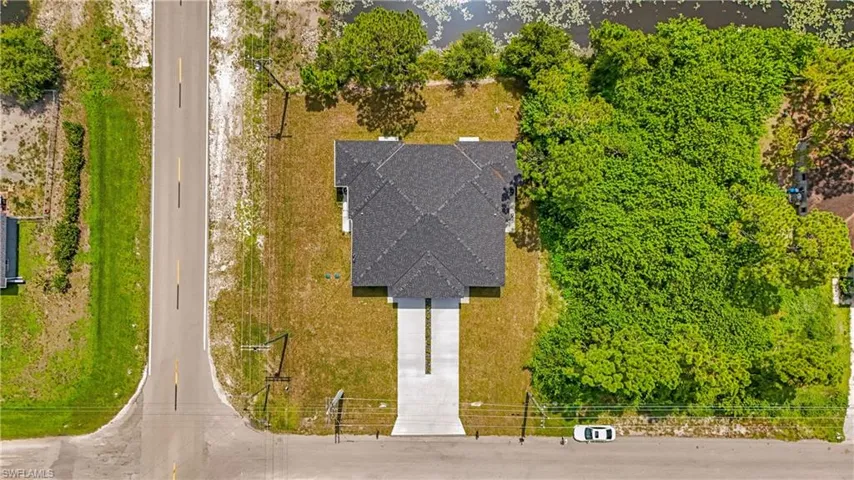 601 Hawthorne Ave S, Lehigh Acres, Florida 33974