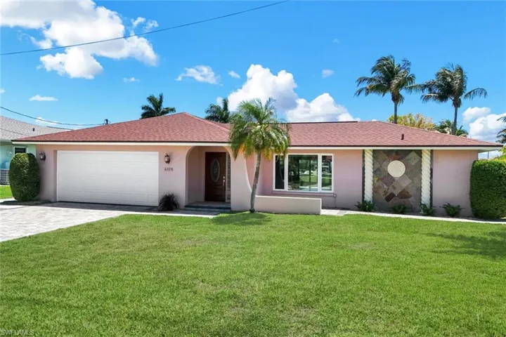 4005 SE 1st  AVE, Cape Coral, FL 33904