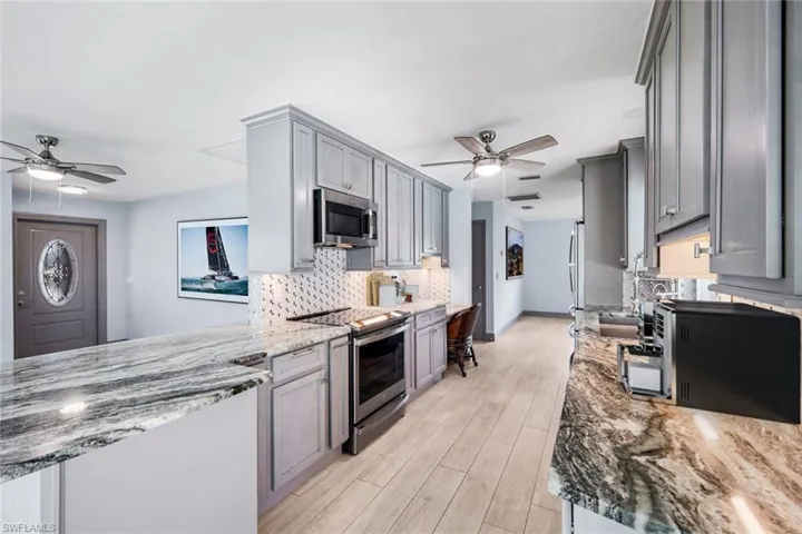 4005 1st Ave, Cape Coral, Florida 33904