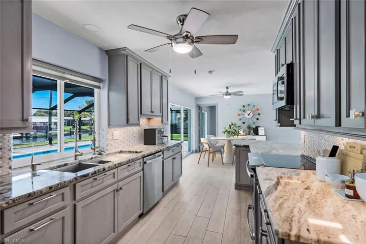 4005 1st Ave, Cape Coral, Florida 33904