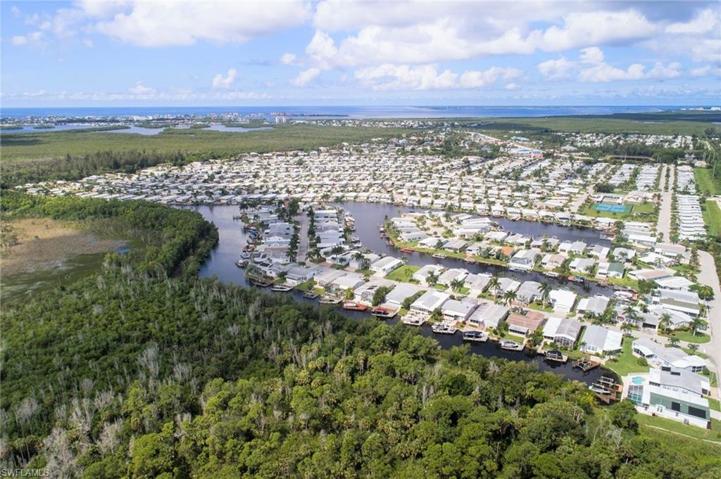 Community Amenities Pre-Hurricane Ian