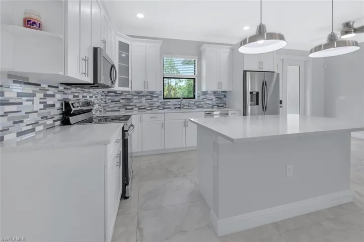 4447  26th SE AVE, Naples, FL 34117