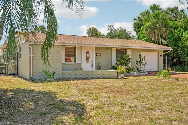 1608  Harmony  DR, Port Charlotte, FL 33952