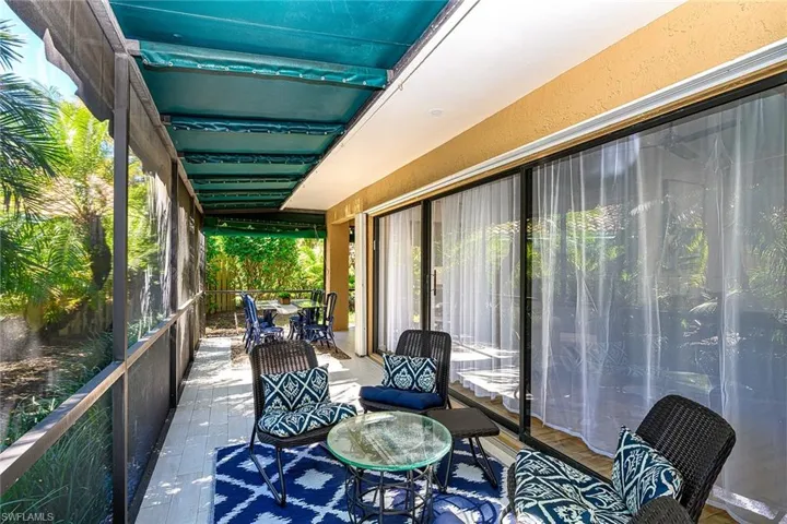 772 Reef Point Cir 55, Naples, Florida 34108