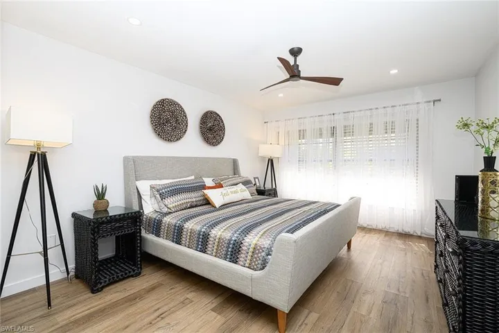 772 Reef Point Cir 55, Naples, Florida 34108