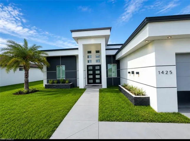 1425 Sw 24th St, Cape Coral, Florida 33991