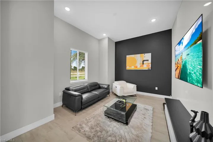 1425 Sw 24th St, Cape Coral, Florida 33991