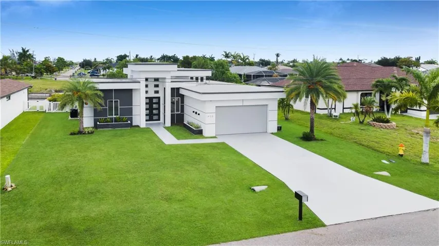 1425 Sw 24th St, Cape Coral, Florida 33991