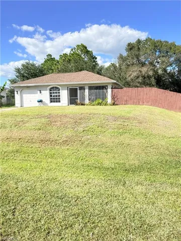 2812 50th St W, Lehigh Acres, Florida 33971