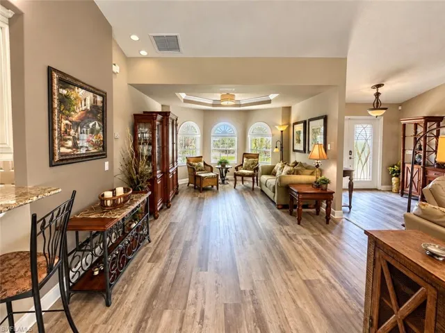 1707 Ne 1st Ave, Cape Coral, Florida 33909