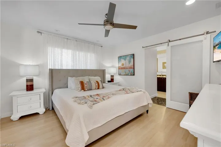 616  106th N AVE, Naples, FL 34108