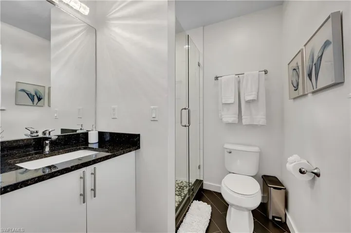616  106th N AVE, Naples, FL 34108