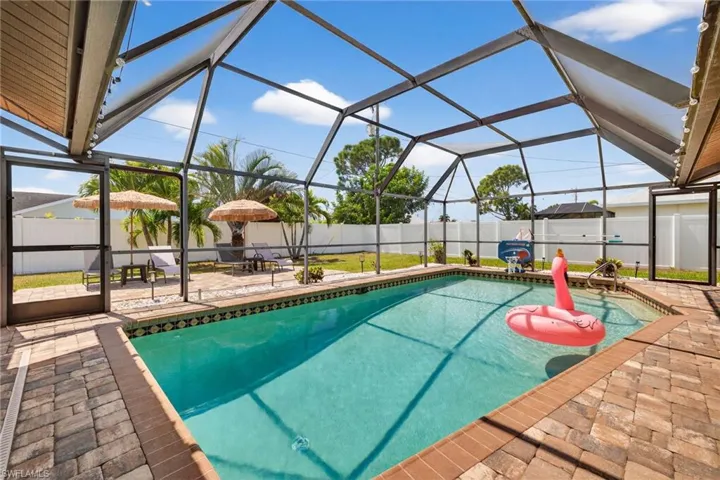 402 Sw 37th Ln, Cape Coral, Florida 33914
