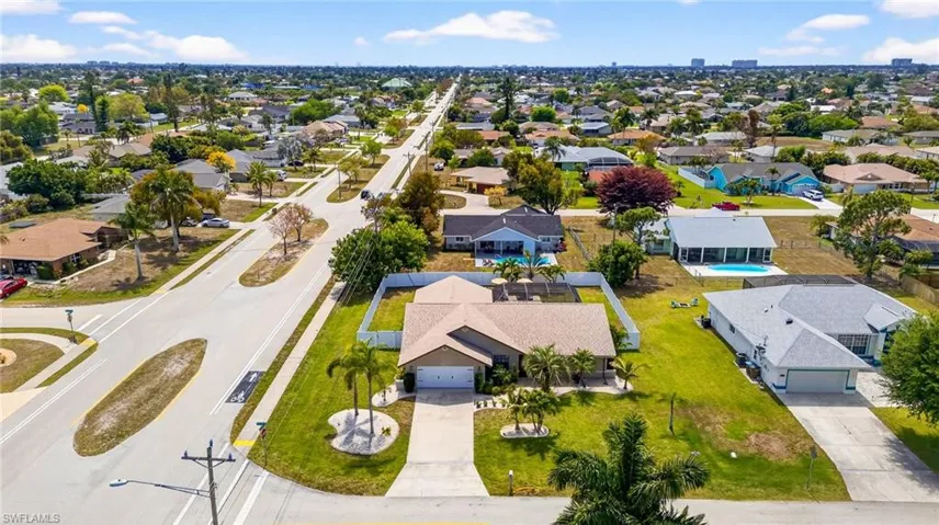 402 Sw 37th Ln, Cape Coral, Florida 33914