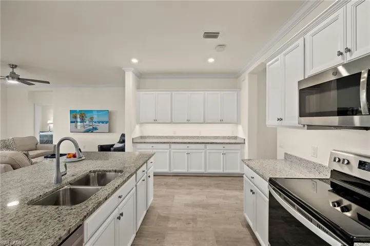 11930  Silver Cobblestone  WAY, Fort Myers, FL 33913