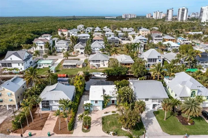 1283 Grand Canal Dr, Naples, Florida 34110