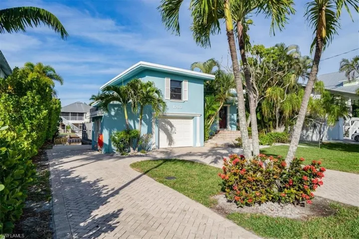 1283 Grand Canal Dr, Naples, Florida 34110