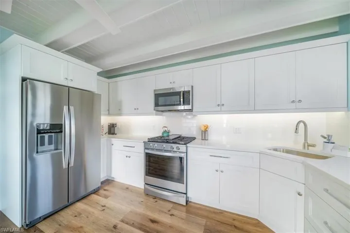 1283 Grand Canal Dr, Naples, Florida 34110