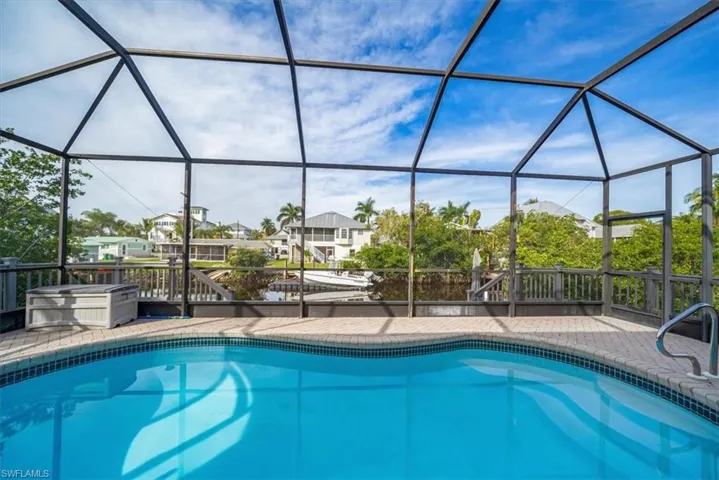 1283 Grand Canal Dr, Naples, Florida 34110
