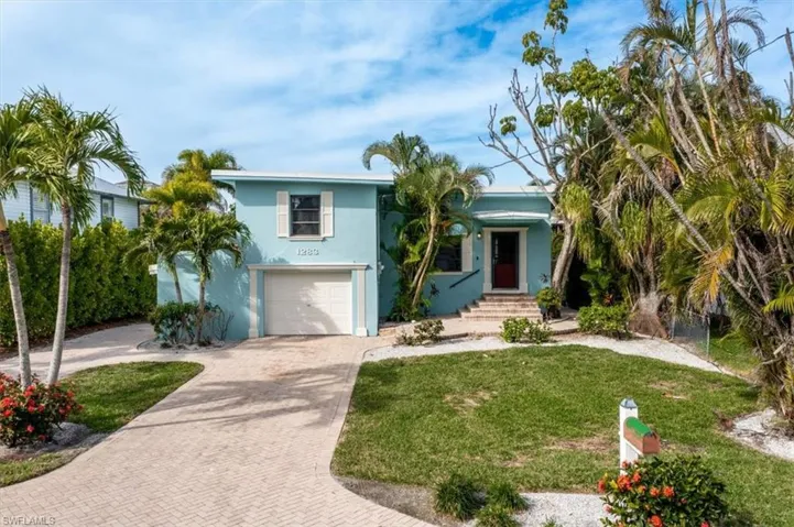 1283 Grand Canal Dr, Naples, Florida 34110