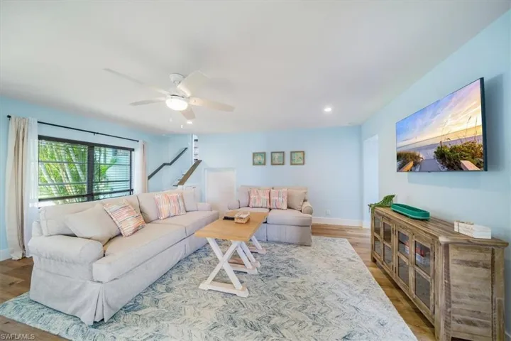 1283 Grand Canal Dr, Naples, Florida 34110
