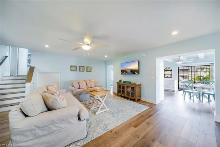 1283 Grand Canal Dr, Naples, Florida 34110