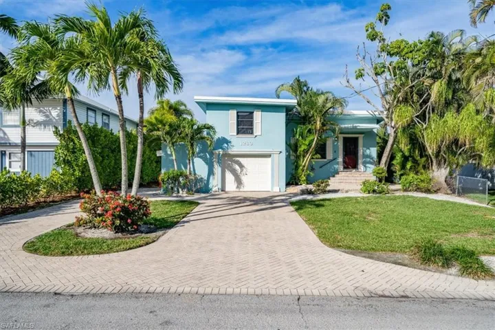 1283 Grand Canal Dr, Naples, Florida 34110