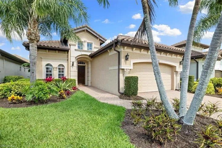 7831  Valencia  CT, Naples, FL 34113