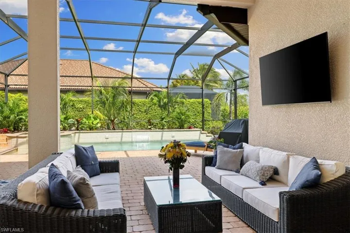 7831  Valencia  CT, Naples, FL 34113