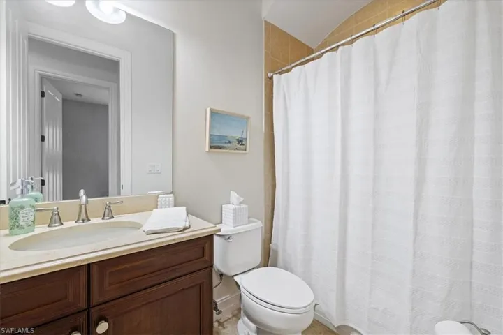 7831  Valencia  CT, Naples, FL 34113