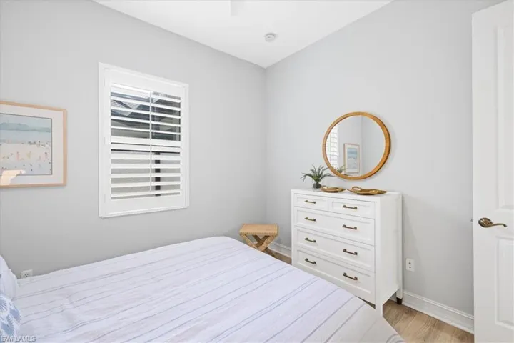 7831  Valencia  CT, Naples, FL 34113
