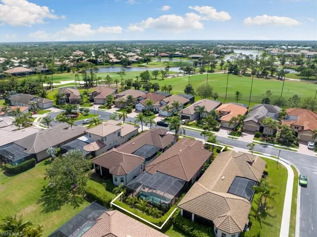 7831  Valencia  CT, Naples, FL 34113