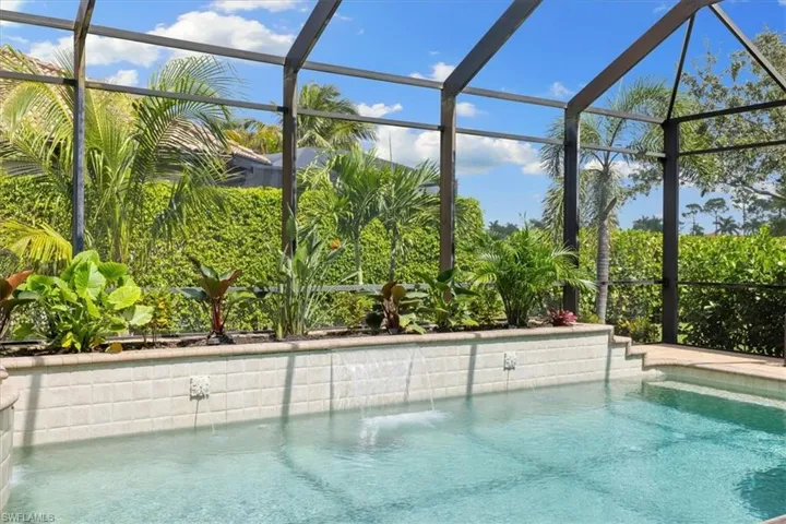7831  Valencia  CT, Naples, FL 34113