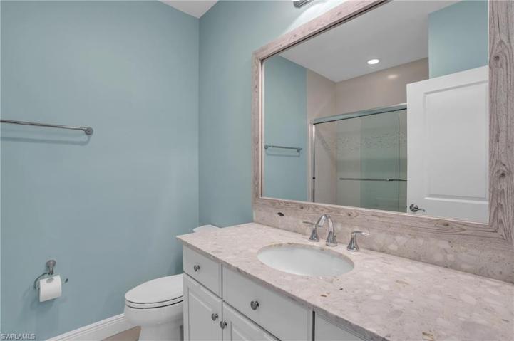2nd floor full bath