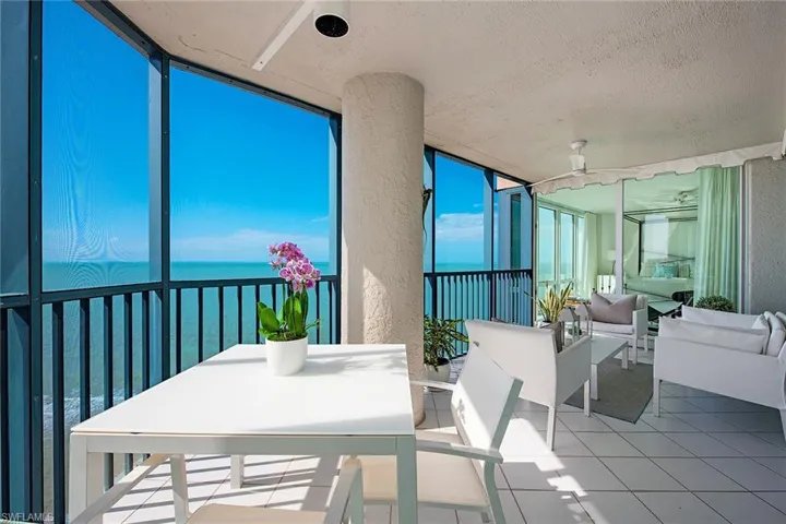 4651  Gulf Shore N BLVD, Naples, FL 34103
