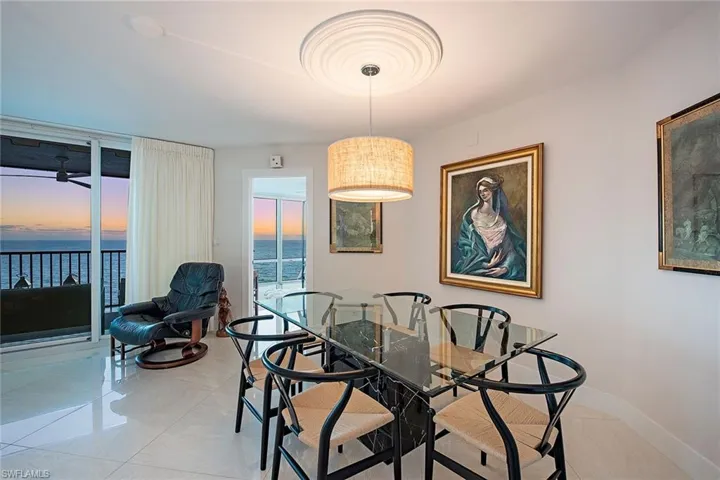 4651  Gulf Shore N BLVD, Naples, FL 34103