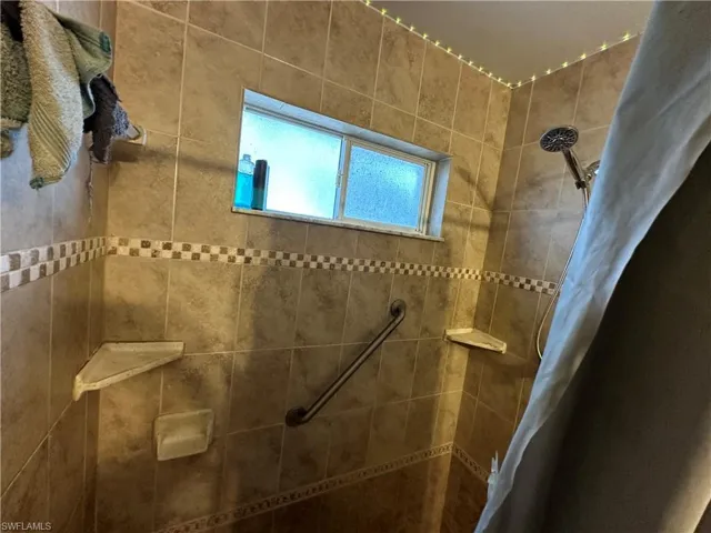 200 W 17th  ST, Lehigh Acres, FL 33972