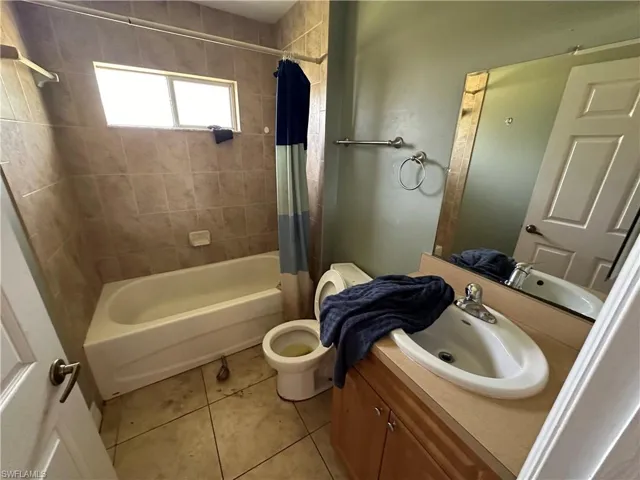 200 W 17th  ST, Lehigh Acres, FL 33972