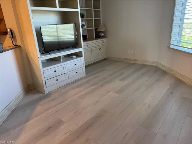 Den